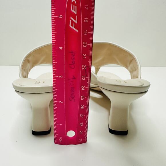 Gucci Marmont Chevron Double G 40/ US 10 Thong Heel Sandals White Leather NIB - Picture 10 of 15